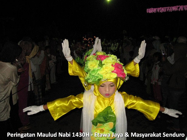 etawa-jaya-dan-masyarakat-senduro-peringati-maulud-nabi-2010